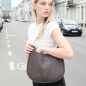 Preview: Hobo Bag Schultertasche aus Kalbsleder in dunkelbraun